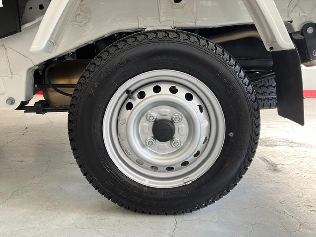 ハイゼットトラックスタンダード　ＭＴ／ＡＭ／ＦＭラジオワンオーナー　ＭＴ　スマアシ　アイドリングストップ　ＡＭ／ＦＭラジオ　ハロゲンヘッドライト　オートライト　オートマチックハイビーム　取扱説明書　メンテナンスノート（香川県）の中古車