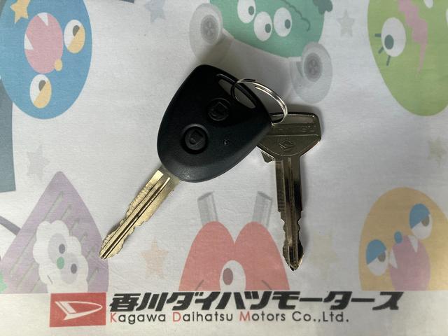 ミライースL SAIII オーディオレス/アイドリングストップワンオーナー オーディオレス キーレスエントリー アイドリングストップ スマアシIII ハロゲンヘッドライト オートライト オートマチックハイビーム 取扱説明書 メンテナンスノート(香川県)の中古車