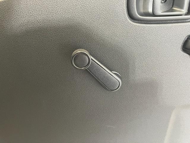 ハイゼットトラックスタンダード AM/FMラジオ/ハロゲンヘッドライトワンオーナー AM/FMラジオ ハロゲンヘッドライト オートライト オートマチックハイビーム 取扱説明書 メンテナンスノート(香川県)の中古車