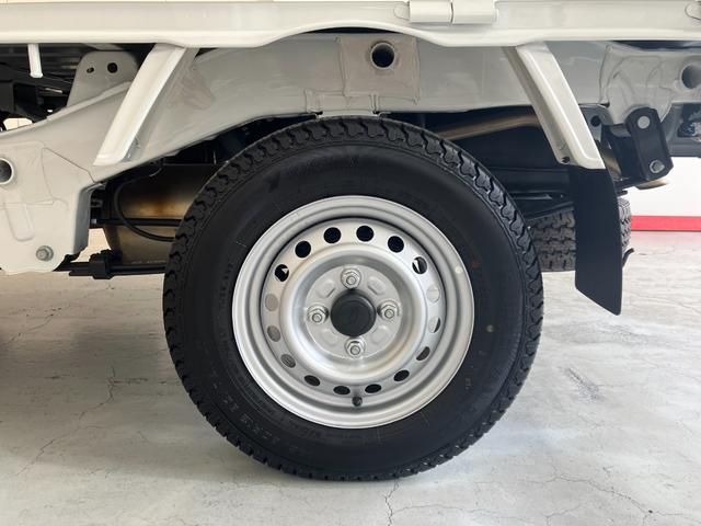 ハイゼットトラックスタンダード AM/FMラジオ/ハロゲンヘッドライトワンオーナー AM/FMラジオ ハロゲンヘッドライト オートライト オートマチックハイビーム 取扱説明書 メンテナンスノート(香川県)の中古車