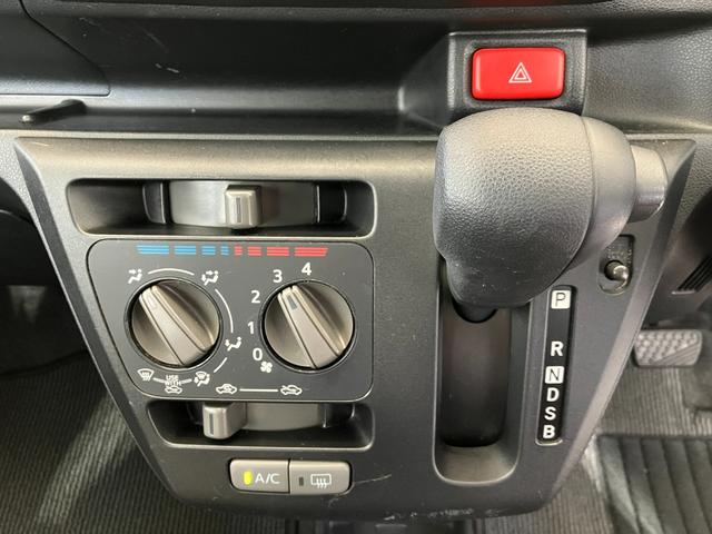 ミライースＬ　ＳＡIII　ＥＴＣ／ドラレコ／キーレスエントリー純正ＥＴＣ　純正ドライブレコーダー　ＣＤ　キーレスエントリー　スマアシＩＩＩ　キーレスエントリー　ハロゲンヘッドライト　オートライト　オートマチックハイビーム　コーナーコントロール（香川県）の中古車