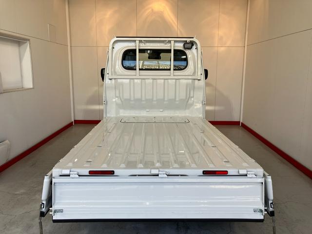 ハイゼットトラックスタンダード農用スペシャル　４ＷＤ／ＭＴ／作業灯ワンオーナー　４ＷＤ　ＭＴ　ＡＭ／ＦＭラジオ　作業灯　電動格納ミラー　ＬＥＤヘッドランプ　オートライト　オートマチックハイビーム　スマートキー　取扱説明書　メンテナンスノート（香川県）の中古車