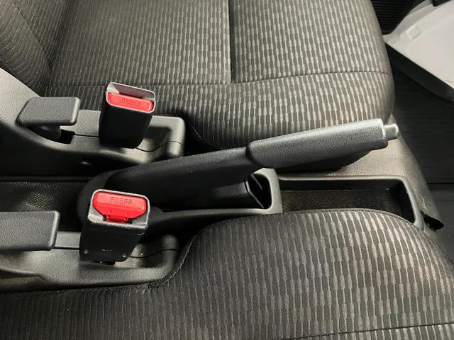 ハイゼットカーゴDX AM/FMラジオ/キーレスエントリーワンオーナー AM/FMラジオ スマアシ 両側スライドドア キーレスエントリー ハロゲンヘッドライト オートライト オートマチックハイビーム 取扱説明書 メンテナンスノート(香川県)の中古車