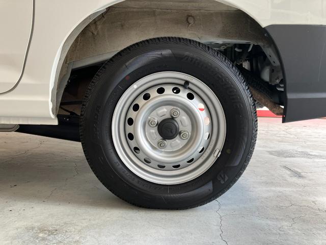 ハイゼットカーゴDX AM/FMラジオ/キーレスエントリーワンオーナー AM/FMラジオ スマアシ 両側スライドドア キーレスエントリー ハロゲンヘッドライト オートライト オートマチックハイビーム 取扱説明書 メンテナンスノート(香川県)の中古車