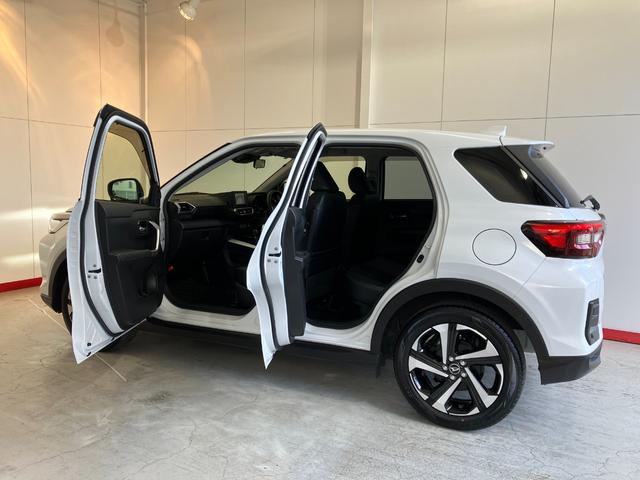 ロッキープレミアムＧ　ＨＥＶ　ナビ／ドラレコ／アルミワンオーナー　純正ナビ　純正ドライブレコーダー　パノラマモニター　アダプティブクルーズコントロール　Ｂｌｕｅｔｏｏｔｈ接続　電動パーキングブレーキ　ＬＥＤヘッドランプ　運転席・助手席シートヒーター（香川県）の中古車