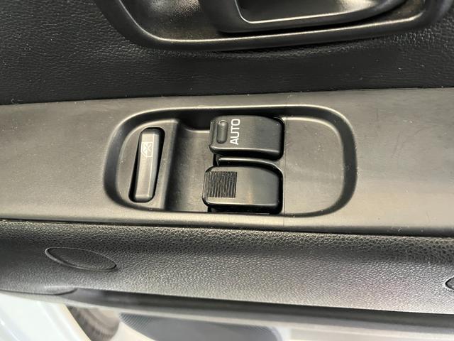 ハイゼットカーゴデラックスSAIII ナビ/ETC/ドラレコワンオーナー 純正ナビ 純正ETC 純正ドライブレコーダー スマアシIII Bluetooth接続 LEDヘッドランプ 両側スライドドア キーレスエントリー ルーフキャリア 取扱説明書(香川県)の中古車