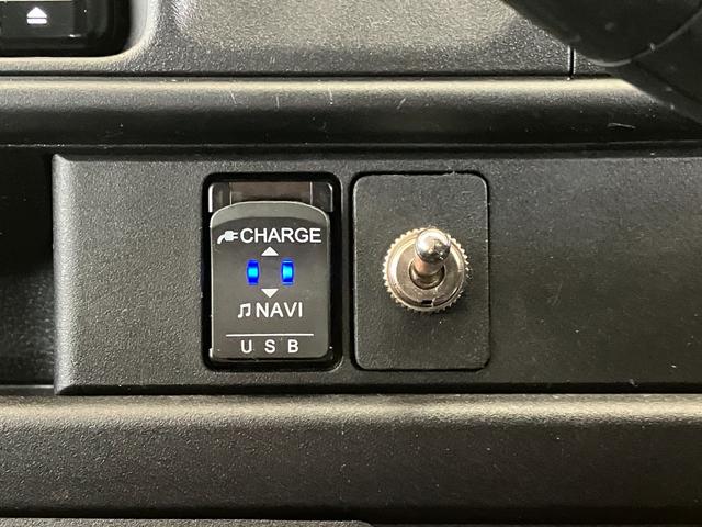 ハイゼットカーゴデラックスSAIII ナビ/ETC/ドラレコワンオーナー 純正ナビ 純正ETC 純正ドライブレコーダー スマアシIII Bluetooth接続 LEDヘッドランプ 両側スライドドア キーレスエントリー ルーフキャリア 取扱説明書(香川県)の中古車