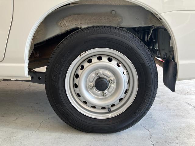 ハイゼットカーゴデラックスSAIII ナビ/ETC/ドラレコワンオーナー 純正ナビ 純正ETC 純正ドライブレコーダー スマアシIII Bluetooth接続 LEDヘッドランプ 両側スライドドア キーレスエントリー ルーフキャリア 取扱説明書(香川県)の中古車