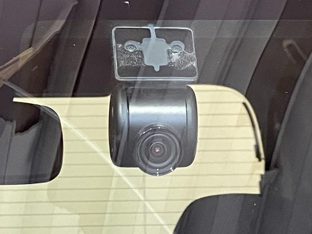 タントカスタムＲＳ　ターボ／ナビ／ＥＴＣ／ドラレコ／アルミターボ　純正ナビ　純正ＥＴＣ　純正ドライブレコーダー　パノラマモニター　両側パワースライドドア　運転席・助手席シートヒーター　Ｂｌｕｅｔｏｏｔｈ接続　純正１５インチアルミホイール　スマートキー（香川県）の中古車