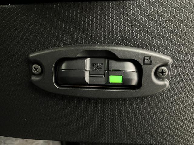 タントカスタムＲＳ　ターボ／ナビ／ＥＴＣ／ドラレコ／アルミターボ　純正ナビ　純正ＥＴＣ　純正ドライブレコーダー　パノラマモニター　両側パワースライドドア　運転席・助手席シートヒーター　Ｂｌｕｅｔｏｏｔｈ接続　純正１５インチアルミホイール　スマートキー（香川県）の中古車