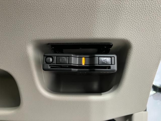 ムーヴＬ　ＳＡIII　ナビ／ＥＴＣ／Ｂｌｕｅｔｏｏｔｈ接続純正ナビ　純正ＥＴＣ　純正ドライブレコーダー　バックモニター　Ｂｌｕｅｔｏｏｔｈ接続　ＵＳＢ入力端子　スマアシＩＩＩ　電動格納ミラー　ハロゲンヘッドライト　キーレスエントリー　取扱説明書（香川県）の中古車