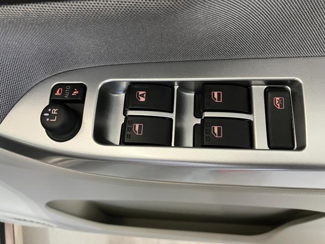 ピクシスジョイＦ　Ｇ　ＳＡIII社外ナビ／社外ＥＴＣ／社外ドラレコ社外ナビ　社外ＥＴＣ　社外ドライブレコーダー　バックモニター　スマアシＩＩＩ　純正１５インチアルミホイール　ＬＥＤヘッドランプ　電動格納ミラー　スマートキー（香川県）の中古車