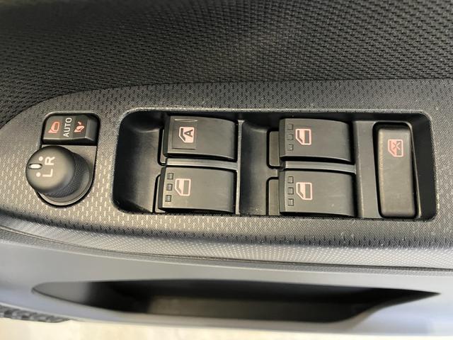 ムーヴＸリミテッドII　ＳＡIIIナビ／ドラレコ／アルミワンオーナー　純正ナビ　純正ドライブレコーダー　バックモニター　Ｂｌｕｅｔｏｏｔｈ接続　運転席シートヒーター　スマアシＩＩＩ　ＬＥＤヘッドランプ　電動格納ミラー　純正１４インチアルミホイール（香川県）の中古車