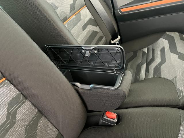 タントファンクロス オーディオレス/アルミワンオーナー オーディオレス バックモニター対応カメラ 両側パワースライドドア 電動パーキングブレーキ オートブレーキホールド 運転席・助手席シートヒーター 純正14インチアルミホイール(香川県)の中古車