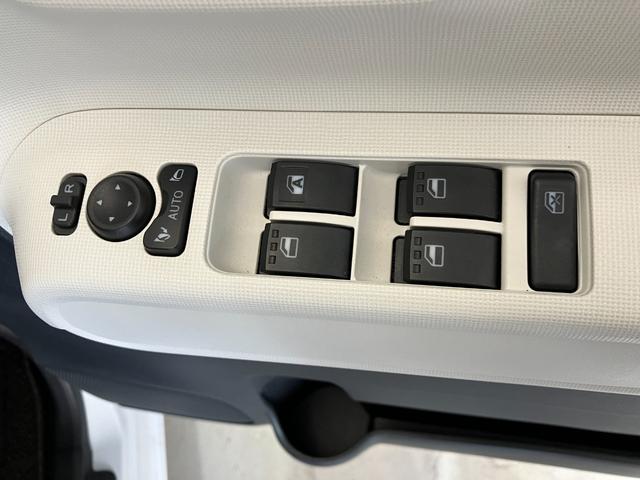 ムーヴキャンバスストライプスX オーディオレス/スマートキーワンオーナー オーディオレス 両側パワースライドドア ハロゲンヘッドライト オートライト オートマチックハイビーム 電動格納ミラー スマートキー 取扱説明書 メンテナンスノート(香川県)の中古車