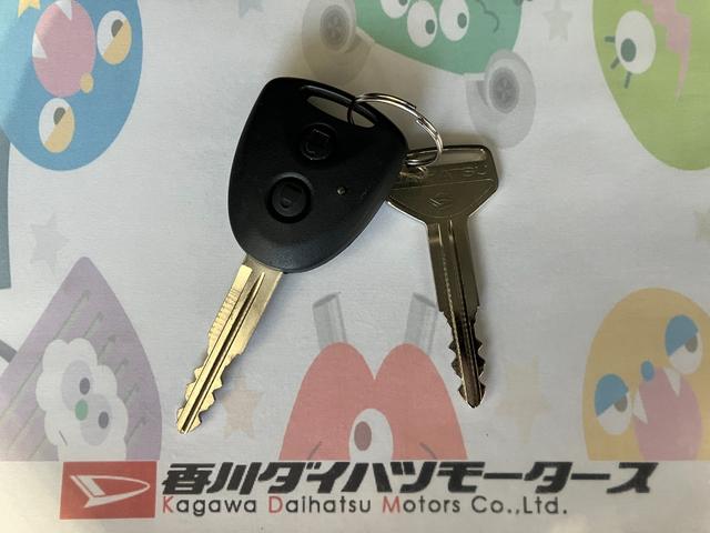 ミライースＬ　ＳＡIII　オーディオレス／キーレスエントリーワンオーナー　オーディオレス　キーレスエントリー　スマアシＩＩＩ　ハロゲンヘッドライト　オートライト　オートマチックハイビーム　カーペットマット　ロングバイザー　シガーソケット　取扱説明書（香川県）の中古車