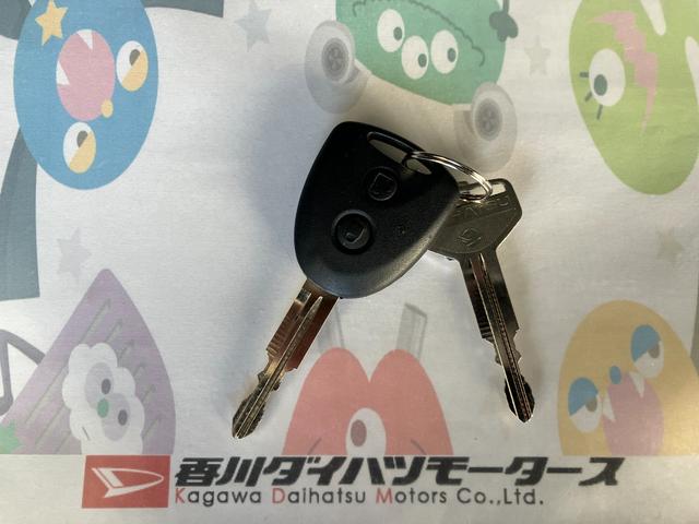 ミライースL SAIII オーディオレス/キーレスエントリーワンオーナー オーディオレス キーレスエントリー スマアシIII ハロゲンヘッドライト オートライト オートマチックハイビーム シガーソケット 取扱説明書 メンテナンスノート(香川県)の中古車