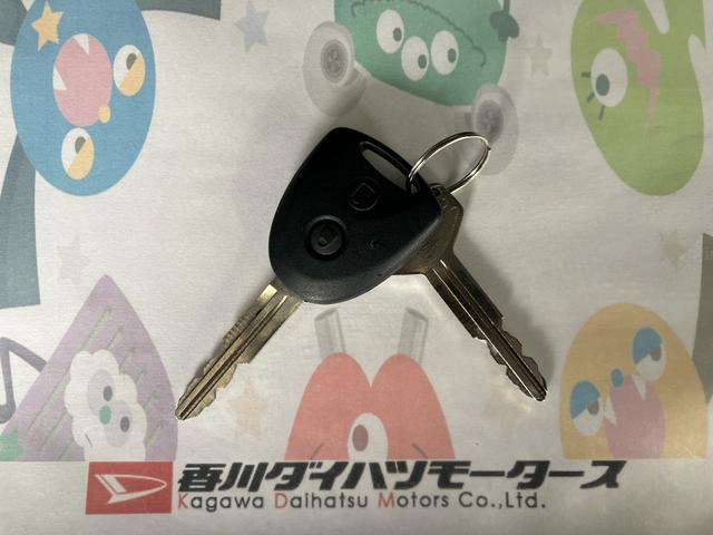 ミライースＬ　ＳＡIII　オーディオレス／キーレスエントリーワンオーナー　オーディオレス　キーレスエントリー　スマアシＩＩＩ　ハロゲンヘッドライト　オートライト　オートマチックハイビーム　カーペットマット　取扱説明書　メンテナンスノート　シガーソケット（香川県）の中古車