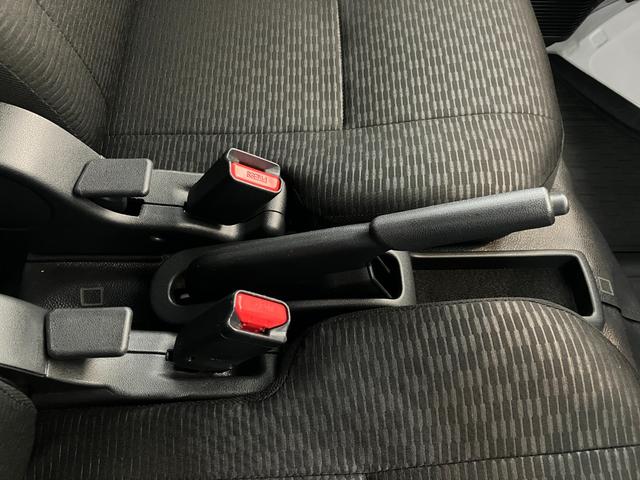 ハイゼットカーゴDX AM/FMラジオ/キーレスエントリーワンオーナー AM/FMラジオ ハロゲンヘッドライト キーレスエントリー スマアシ 両側スライドドア 取扱説明書 メンテナンスノート(香川県)の中古車