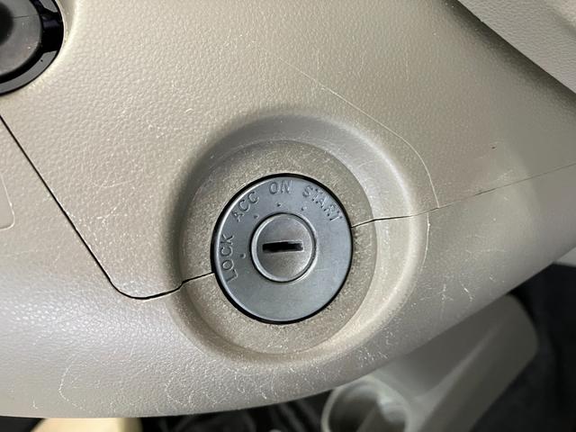 ミラXスペシャル CD/キーレスエントリーCD ハロゲンヘッドライト スペアタイヤ付き キーレスエントリー カーペットマット 取扱説明書 メンテナンスノート(香川県)の中古車