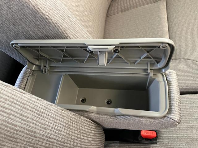 ムーヴＸアップグレードパック　オーディオレス／ＵＳＢ入力端子ワンオーナー　オーディオレス　バックモニター対応カメラ　左側パワースライドドア　ＵＳＢ入力端子　ＬＥＤヘッドランプ　オートライト　オートマチックハイビーム　スマートキー　取扱説明書　メンテナンスノート（香川県）の中古車