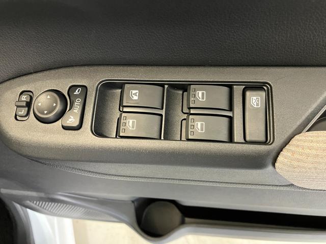 ムーヴＸアップグレードパック　オーディオレス／ＵＳＢ入力端子ワンオーナー　オーディオレス　バックモニター対応カメラ　左側パワースライドドア　ＵＳＢ入力端子　ＬＥＤヘッドランプ　オートライト　オートマチックハイビーム　スマートキー　取扱説明書　メンテナンスノート（香川県）の中古車