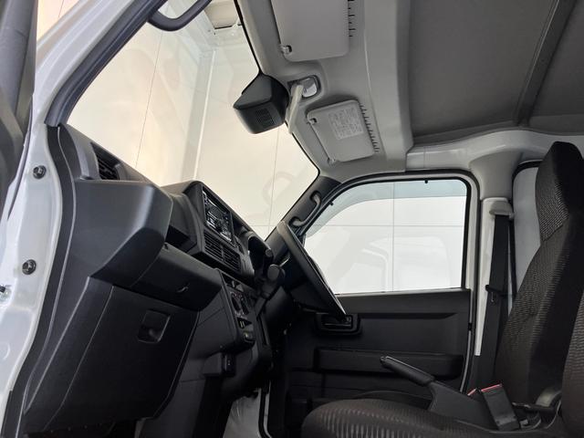 ハイゼットカーゴＤＸ　ＣＤチューナー／Ｂｌｕｅｔｏｏｔｈ接続ワンオーナー　純正ＣＤチューナー　Ｂｌｕｅｔｏｏｔｈ接続　両側スライドドア　スマアシ　ハロゲンヘッドライト　オートライト　オートマチックハイビーム　リアガラス５面フィルム貼り　キーレスエントリー（香川県）の中古車