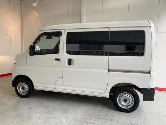 ハイゼットカーゴＤＸ　ＣＤチューナー／Ｂｌｕｅｔｏｏｔｈ接続ワンオーナー　純正ＣＤチューナー　Ｂｌｕｅｔｏｏｔｈ接続　両側スライドドア　スマアシ　ハロゲンヘッドライト　オートライト　オートマチックハイビーム　リアガラス５面フィルム貼り　キーレスエントリー（香川県）の中古車