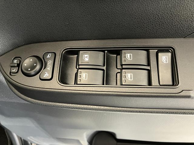 タントファンクロス　オーディオレス／アルミワンオーナー　オーディオレス　バックモニター対応カメラ　電動パーキングブレーキ　運転席・助手席シートヒーター　両側パワースライドドア　ＬＥＤヘッドランプ　純正１４インチアルミホイール　スマートキー（香川県）の中古車