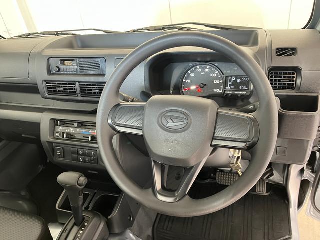 ハイゼットトラックスタンダード　ＡＭ／ＦＭラジオ／スマアシワンオーナー　ＡＭ／ＦＭラジオ　ハロゲンヘッドライト　オートライト　オートマチックハイビーム　スマアシ　取扱説明書　メンテナンスノート（香川県）の中古車