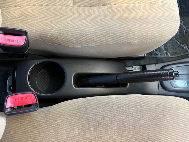 ミラLリミテッド CD/キーレスエントリーワンオーナー CD ハロゲンヘッドライト ポータブルナビ キーレスエントリー 電格ドアミラー メンテナンスノート(香川県)の中古車