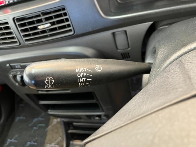 ミラLリミテッド CD/キーレスエントリーワンオーナー CD ハロゲンヘッドライト ポータブルナビ キーレスエントリー 電格ドアミラー メンテナンスノート(香川県)の中古車