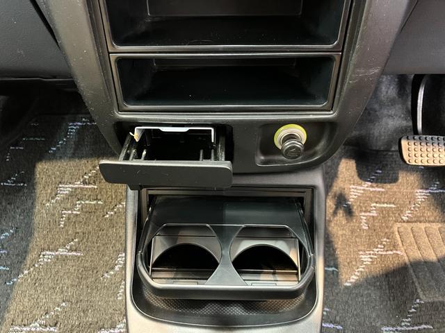 ミラLリミテッド CD/キーレスエントリーワンオーナー CD ハロゲンヘッドライト ポータブルナビ キーレスエントリー 電格ドアミラー メンテナンスノート(香川県)の中古車