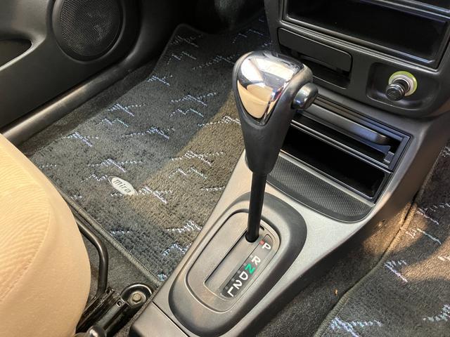 ミラLリミテッド CD/キーレスエントリーワンオーナー CD ハロゲンヘッドライト ポータブルナビ キーレスエントリー 電格ドアミラー メンテナンスノート(香川県)の中古車