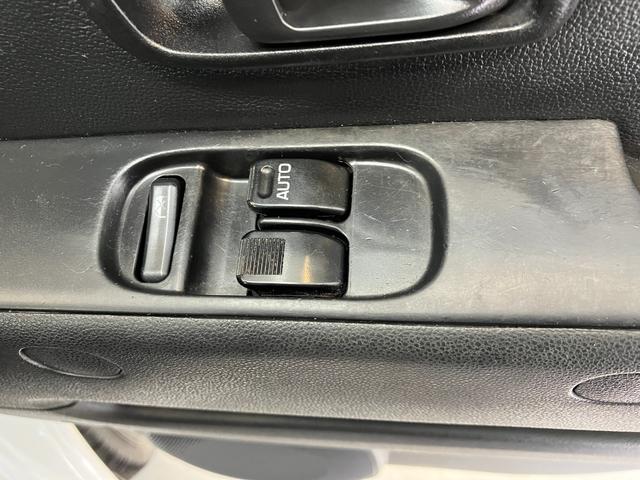 ハイゼットカーゴDX 4WD/ナビ/社外ドラレコ/Bluetooth接続ワンオーナー 4WD 純正ナビ 社外ドライブレコーダー バックモニター 両側スライドドア ハロゲンヘッドライト Bluetooth接続 キーレスエントリー アイドリングストップ 取扱説明書(香川県)の中古車