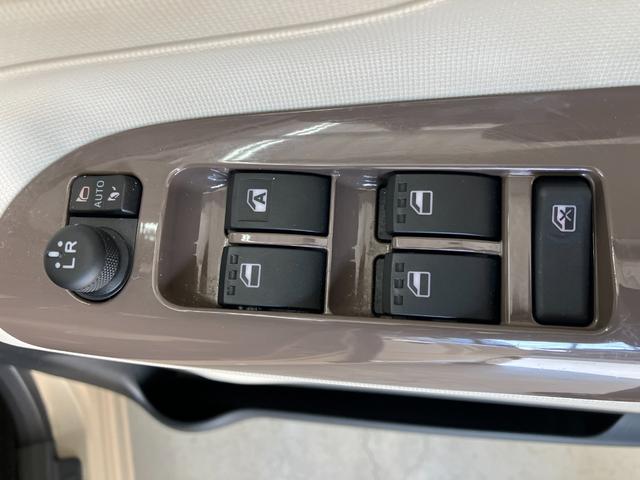 ムーヴキャンバスＸメイクアップＳＡIII　ＣＤチューナー／ドラレコワンオーナー　純正ＣＤ／ＵＳＢチューナー　純正ドライブレコーダー　両側スライドドア　ハロゲンヘッドライト　スマアシＩＩＩ　電動格納ミラー　スマートキー　取扱説明書　メンテナンスノート（香川県）の中古車