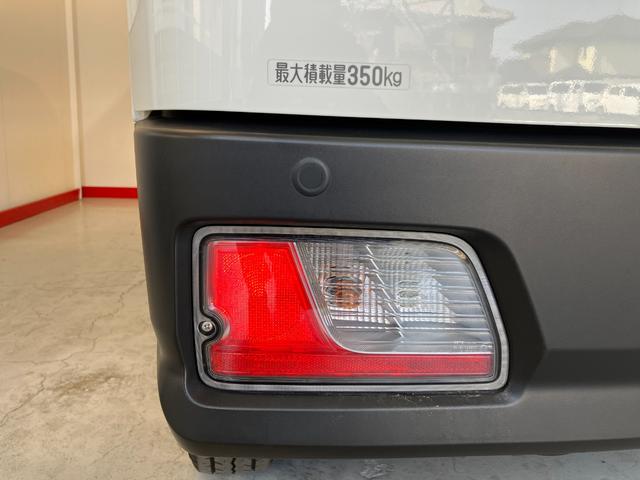 ハイゼットカーゴＤＸ　ＣＤレシーバー／キーレスエントリーワンオーナー　ＣＤレシーバー　両側スライドドア　ハロゲンヘッドライト　キーレスエントリー　アイドリングストップ　スマアシ　取扱説明書　メンテナンスノート（香川県）の中古車