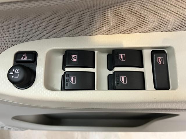 ムーヴＬ　ＳＡIII　ナビ／ＥＴＣ／キーレスエントリー純正ナビ　純正ＥＴＣ　バックモニター　キーレスエントリー　スマアシＩＩＩ　電動格納ミラー　ハロゲンヘッドライト　オートライト　オートマチックハイビーム　取扱説明書　メンテナンスノート（香川県）の中古車