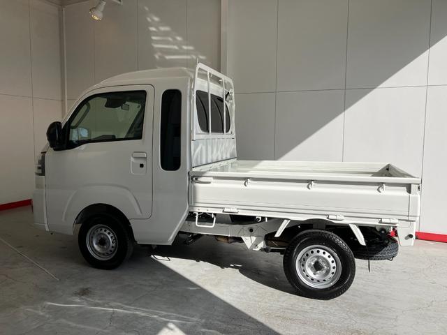 ハイゼットトラックジャンボエクストラ　オーディオレス／作業灯ワンオーナー　オーディオレス　作業灯　ＬＥＤヘッドランプ　オートライト　オートマチックハイビーム　電動格納ミラー　スマートキー　スマアシ　取扱説明書　メンテナンスノート（香川県）の中古車