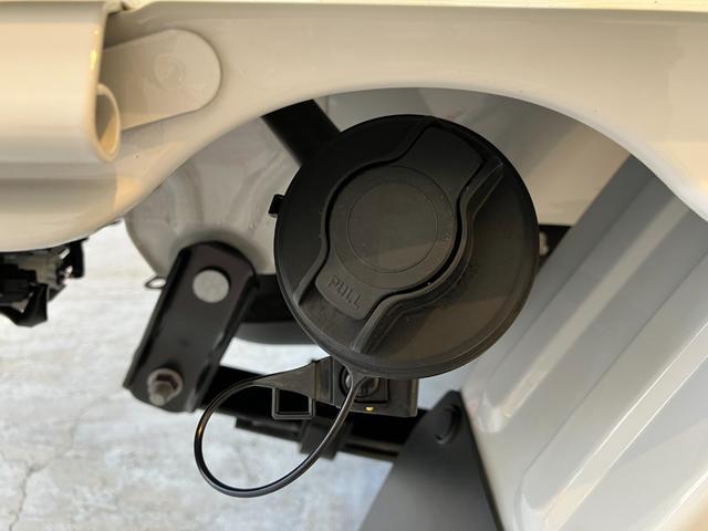 ハイゼットトラックスタンダード　ＡＭ／ＦＭラジオ／スマアシワンオーナー　ＡＭ／ＦＭラジオ　スマアシ　ハロゲンヘッドライト　オートライト　オートマチックハイビーム　取扱説明書　メンテナンスノート（香川県）の中古車