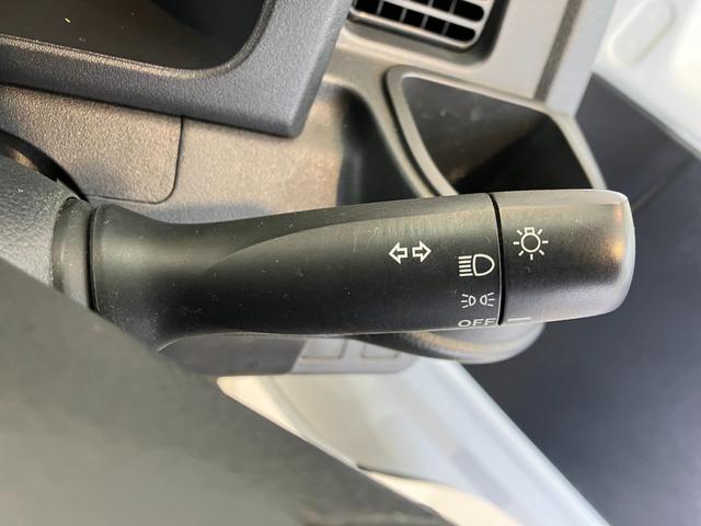 ハイゼットトラックスタンダード　４ＷＤ／ＭＴワンオーナー　４ＷＤ　ＭＴ　ＡＭ／ＦＭラジオ　ハロゲンヘッドライト　荷台マット　取扱説明書　メンテナンスノート（香川県）の中古車