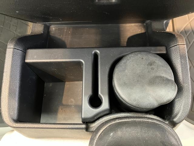 ハイゼットトラックスタンダード　４ＷＤ／ＭＴワンオーナー　４ＷＤ　ＭＴ　ＡＭ／ＦＭラジオ　ハロゲンヘッドライト　荷台マット　取扱説明書　メンテナンスノート（香川県）の中古車