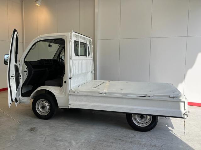 ハイゼットトラックスタンダード　４ＷＤ／ＭＴワンオーナー　４ＷＤ　ＭＴ　ＡＭ／ＦＭラジオ　ハロゲンヘッドライト　荷台マット　取扱説明書　メンテナンスノート（香川県）の中古車