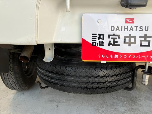 ハイゼットトラックスタンダード　４ＷＤ／ＭＴワンオーナー　４ＷＤ　ＭＴ　ＡＭ／ＦＭラジオ　ハロゲンヘッドライト　荷台マット　取扱説明書　メンテナンスノート（香川県）の中古車