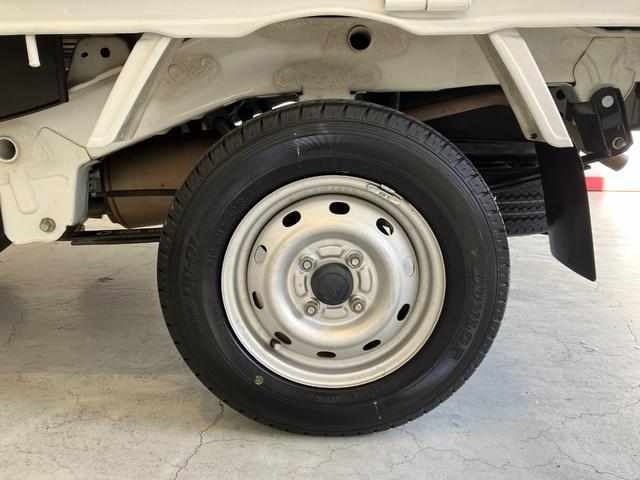 ハイゼットトラックスタンダード　４ＷＤ／ＭＴワンオーナー　４ＷＤ　ＭＴ　ＡＭ／ＦＭラジオ　ハロゲンヘッドライト　荷台マット　取扱説明書　メンテナンスノート（香川県）の中古車