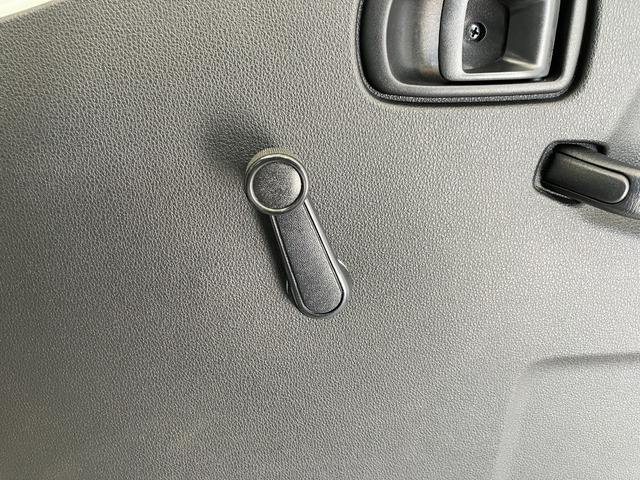 ハイゼットトラックスタンダード　４ＷＤ／ＭＴ／ＡＭ／ＦＭラジオワンオーナー　４ＷＤ　ＭＴ　ＡＭ／ＦＭラジオ　スマアシ　ハロゲンヘッドライト　オートライト　オートマチックハイビーム　取扱説明書　メンテナンスノート（香川県）の中古車