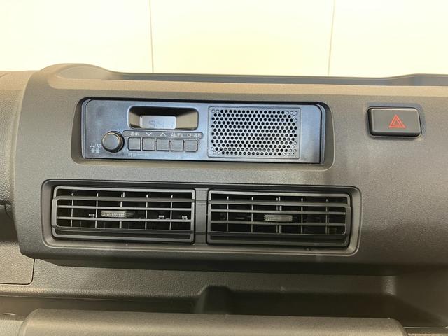 ハイゼットトラックスタンダード　４ＷＤ／ＭＴ／ＡＭ／ＦＭラジオワンオーナー　４ＷＤ　ＭＴ　ＡＭ／ＦＭラジオ　スマアシ　ハロゲンヘッドライト　オートライト　オートマチックハイビーム　取扱説明書　メンテナンスノート（香川県）の中古車