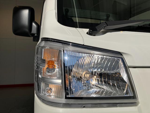 ハイゼットトラックスタンダード　４ＷＤ／ＭＴ／ＡＭ／ＦＭラジオワンオーナー　４ＷＤ　ＭＴ　ＡＭ／ＦＭラジオ　スマアシ　ハロゲンヘッドライト　オートライト　オートマチックハイビーム　取扱説明書　メンテナンスノート（香川県）の中古車