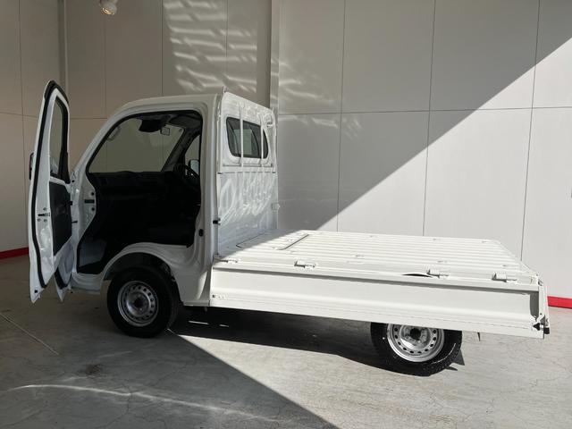 ハイゼットトラックスタンダード　４ＷＤ／ＭＴ／ＡＭ／ＦＭラジオワンオーナー　４ＷＤ　ＭＴ　ＡＭ／ＦＭラジオ　スマアシ　ハロゲンヘッドライト　オートライト　オートマチックハイビーム　取扱説明書　メンテナンスノート（香川県）の中古車