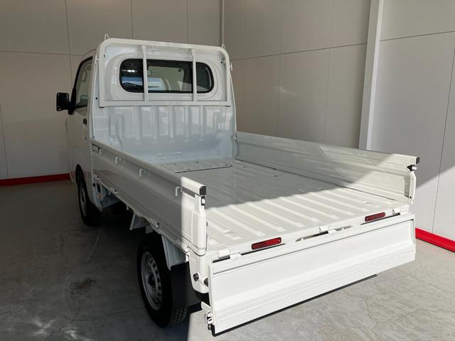 ハイゼットトラックスタンダード　４ＷＤ／ＭＴ／ＡＭ／ＦＭラジオワンオーナー　４ＷＤ　ＭＴ　ＡＭ／ＦＭラジオ　スマアシ　ハロゲンヘッドライト　オートライト　オートマチックハイビーム　取扱説明書　メンテナンスノート（香川県）の中古車